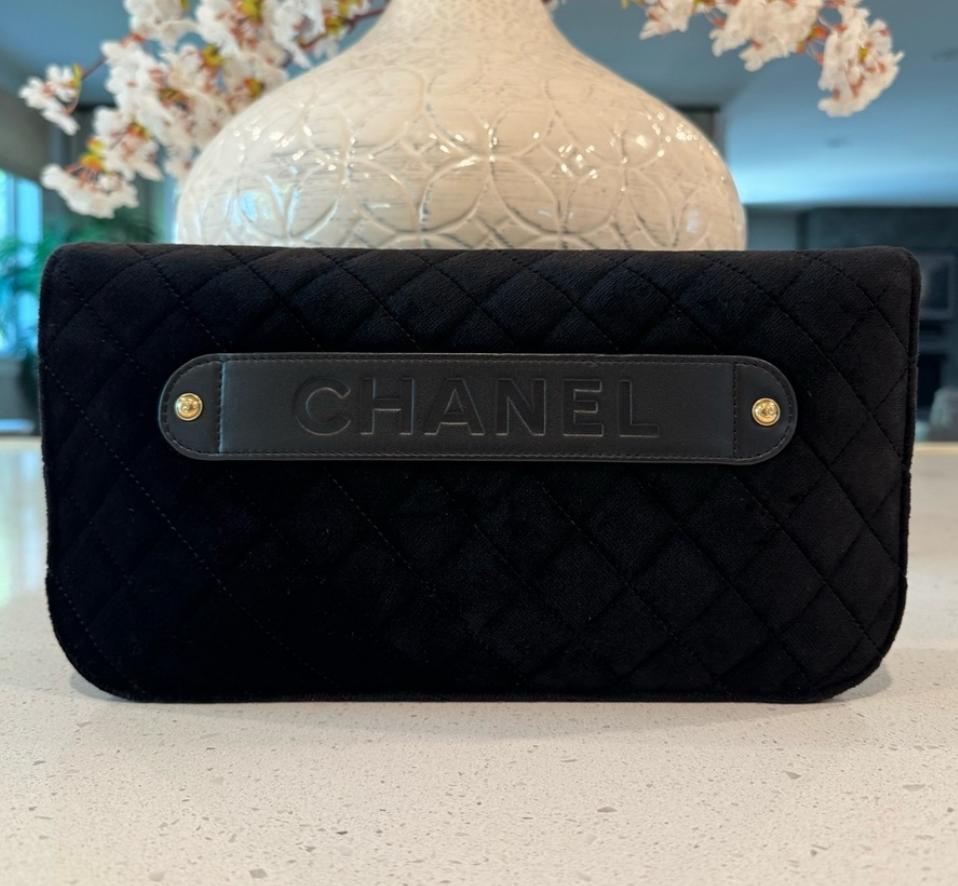 Chanel Ultra Rare Velvet Pearl CC Logo Clutch