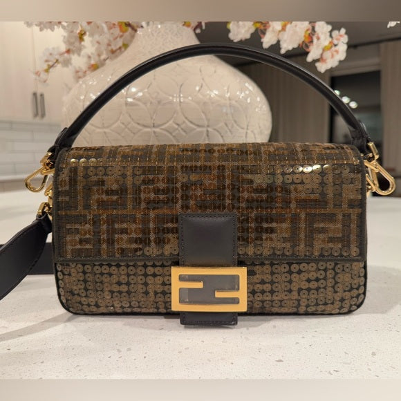 FENDI Baguette Medium with sequins