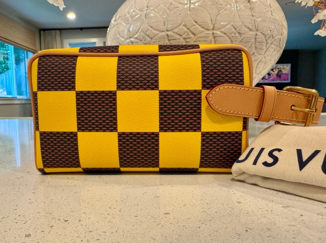Louis Vuitton Damier Pop Dopp Kit Toiletry Locker