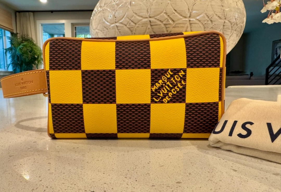 Louis Vuitton Damier Pop Dopp Kit Toiletry Locker