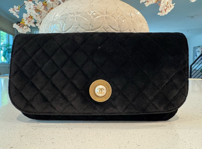 Chanel Ultra Rare Velvet Pearl CC Logo Clutch