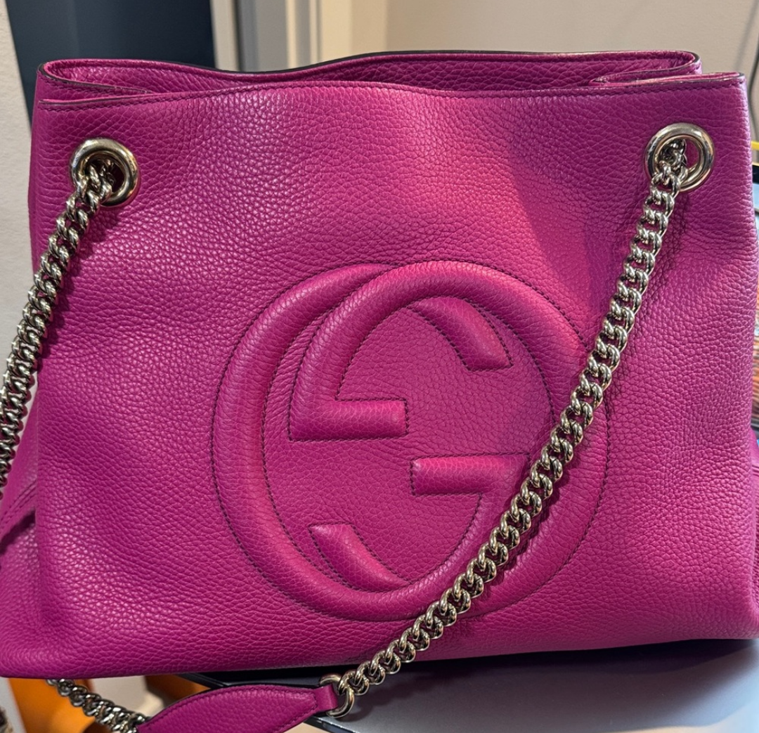 Gucci Shoulder Bag in Hot Pink
