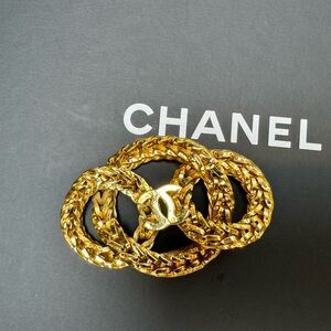 Chanel CC Vintage pin / brooch