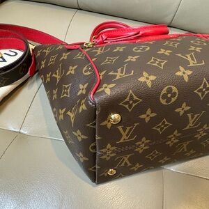 Louis Vuitton Tournelle bag